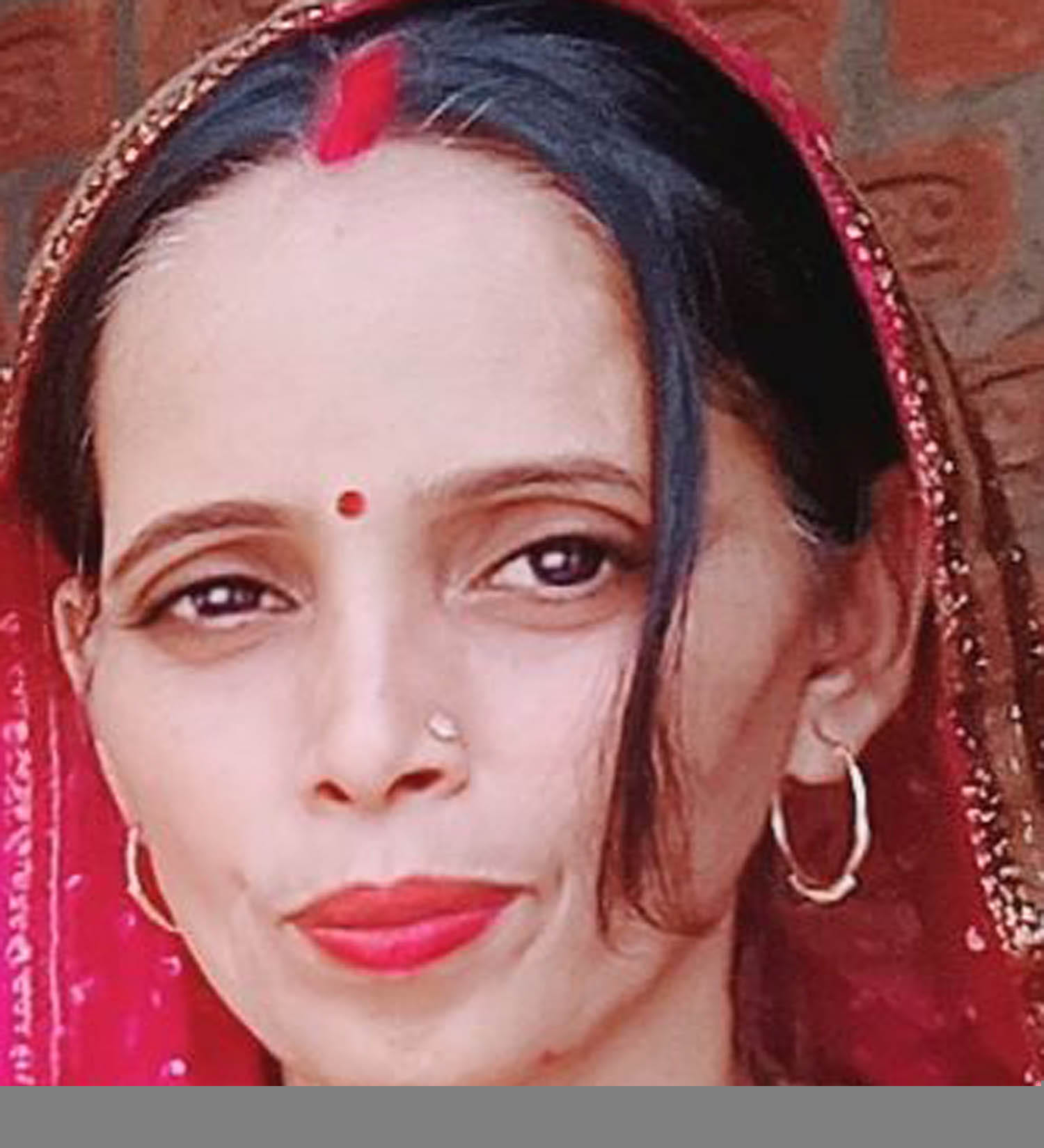 Housewives upset due to increase in gas cylinder prices Housewives upset due to increase in gas cylinder prices