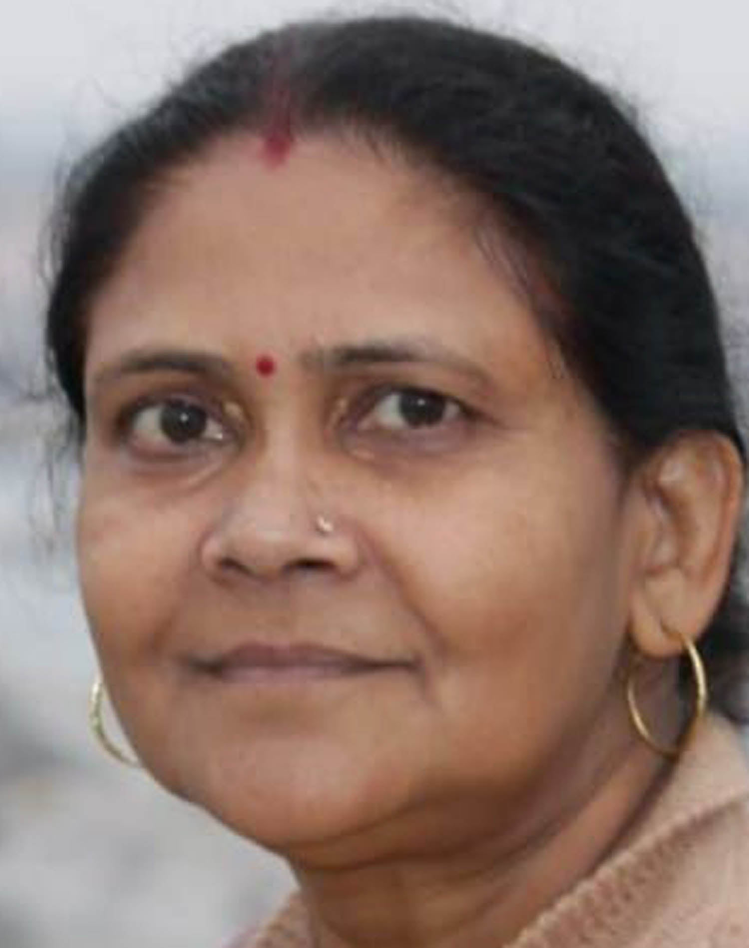 Housewives upset due to increase in gas cylinder prices Housewives upset due to increase in gas cylinder prices