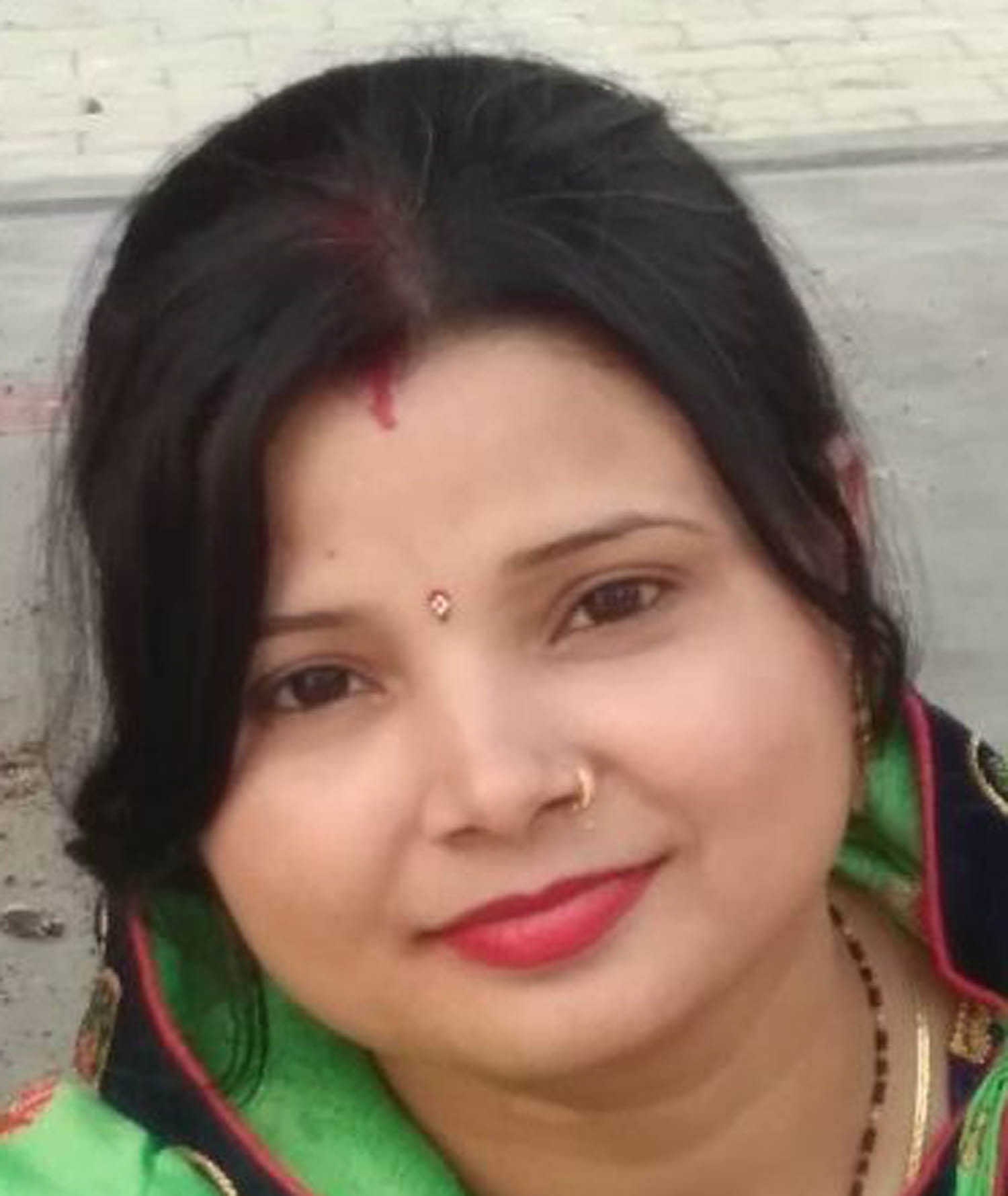 Housewives upset due to increase in gas cylinder prices Housewives upset due to increase in gas cylinder prices