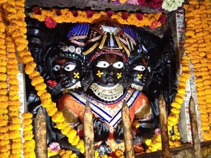 भगवान श्रीनीलकंठेश्वर का दिव्य स्वरूप