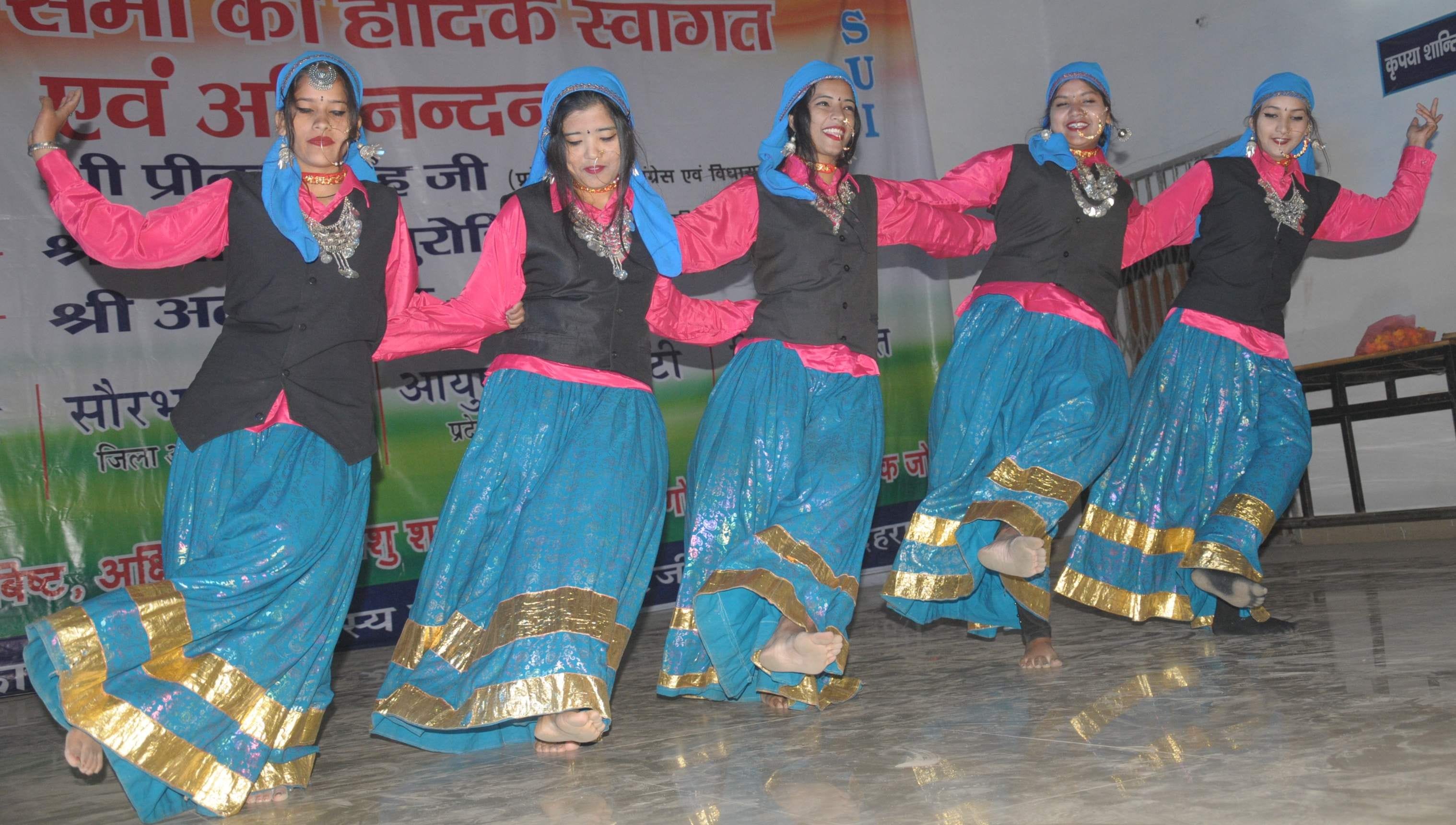 डीएवी पीजी सभागार में एनएसयूआई छात्र संगठन द्वारा आयोजित मेघावी छात्र सम्मान समारोह में सांस्क? डीएवी पीजी सभागार में एनएसयूआई छात्र संगठन द्वारा आयोजित मेघावी छात्र सम्मान समारोह में सांस्क?