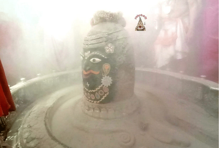 महादेव के मुताबिक शरीर नश्वर है और इसे एक दिन भस्म की तरह राख हो जाना है।