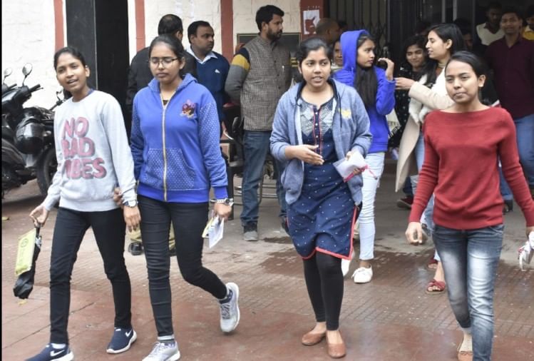 छात्राएं (फाइल फोटो)