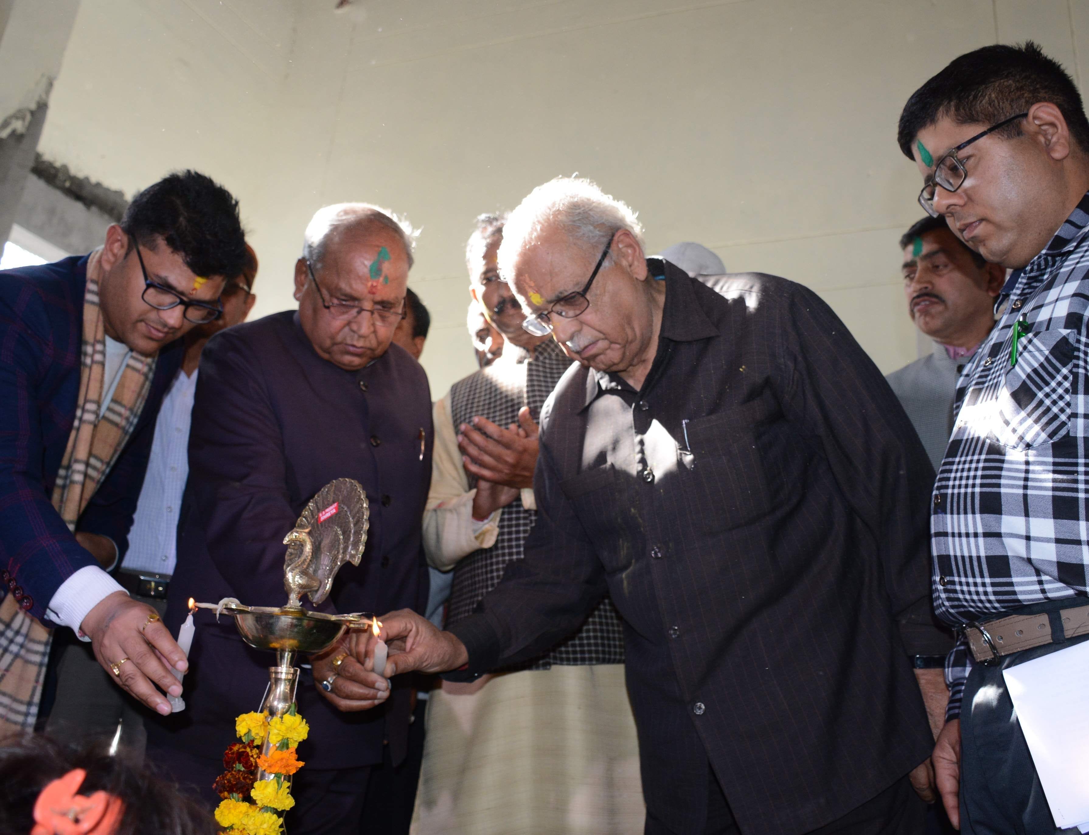 जीएमएस रोड स्थित कुर्मांचल भवन में आयोजित कुर्मांचल सांस्कृतिक एवं कल्याण परिषद द्वारा आयोजि?