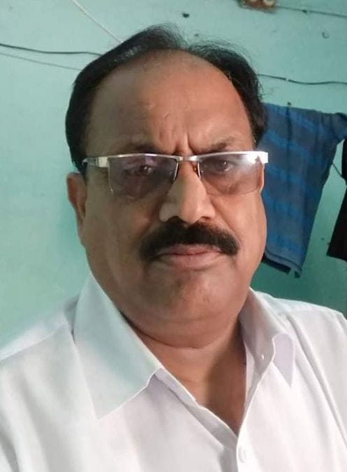 उन्नाव के माखी के तत्कालीन हल्का इंचार्ज केपी सिंह। उन्नाव के माखी के तत्कालीन हल्का इंचार्ज केपी सिंह।