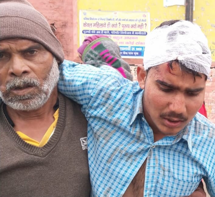 घायल ग्रामीण घायल ग्रामीण