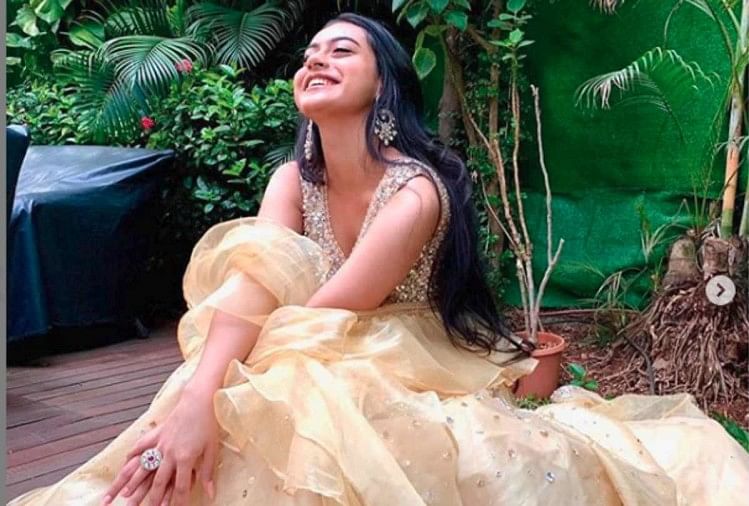 Ajay Devgn And Kajol Daughter Nysa Dance Video Goes Viral On Social