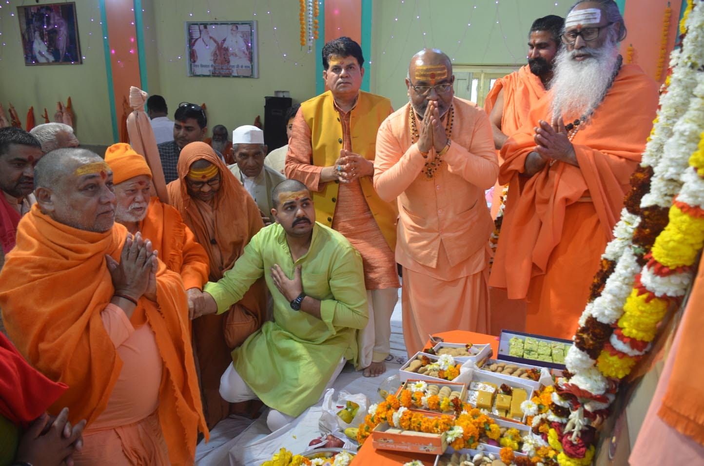 मुजफ्फरनगर में शुकतीर्थ के दंडी आश्रम में ब्रहमलीन स्वामी विष्णु आश्रम महाराज को श्रद्घांजलि द? मुजफ्फरनगर में शुकतीर्थ के दंडी आश्रम में ब्रहमलीन स्वामी विष्णु आश्रम महाराज को श्रद्घांजलि द?