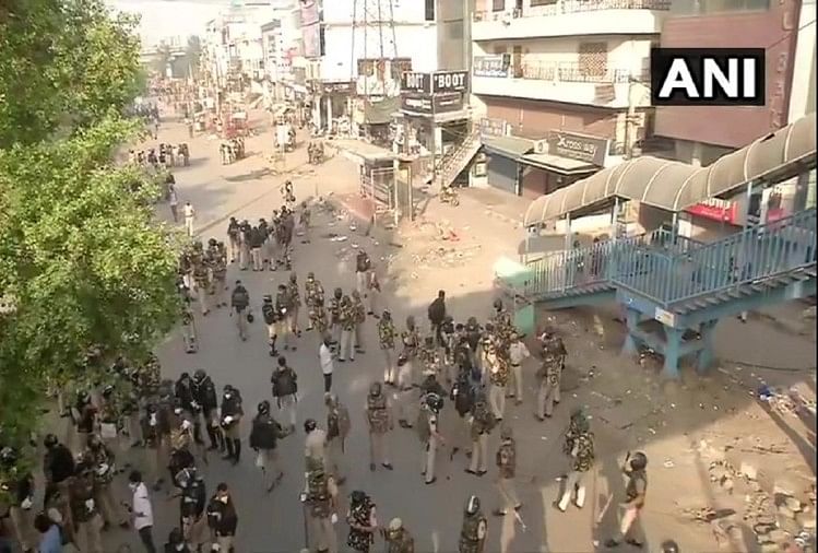 Shaheen Bagh Protest Site Cleared By Delhi Police Amidst Lockdown In ...