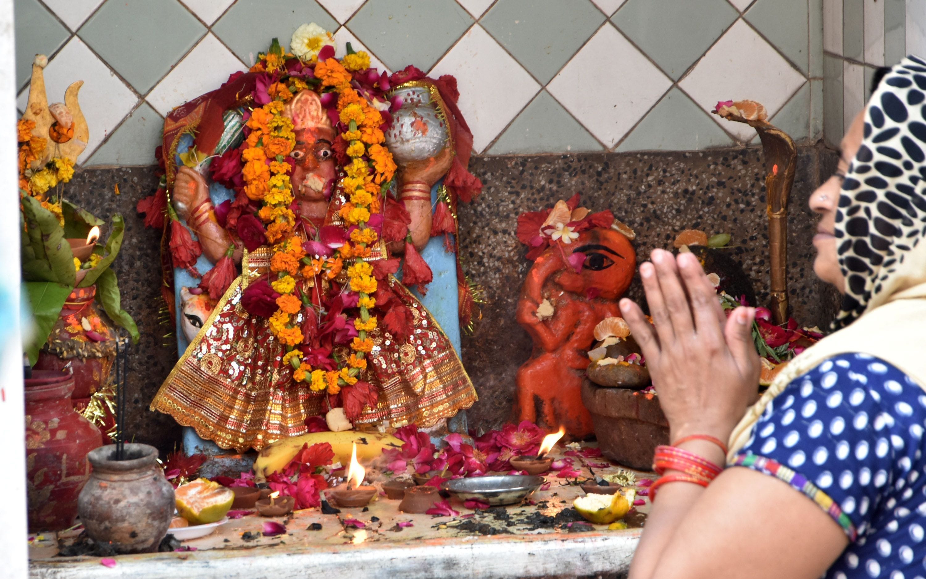 mother jagadamba worshiped by installing an urn in the houses temple on chitra pratipada mother jagadamba worshiped by installing an urn in the houses temple on chitra pratipada