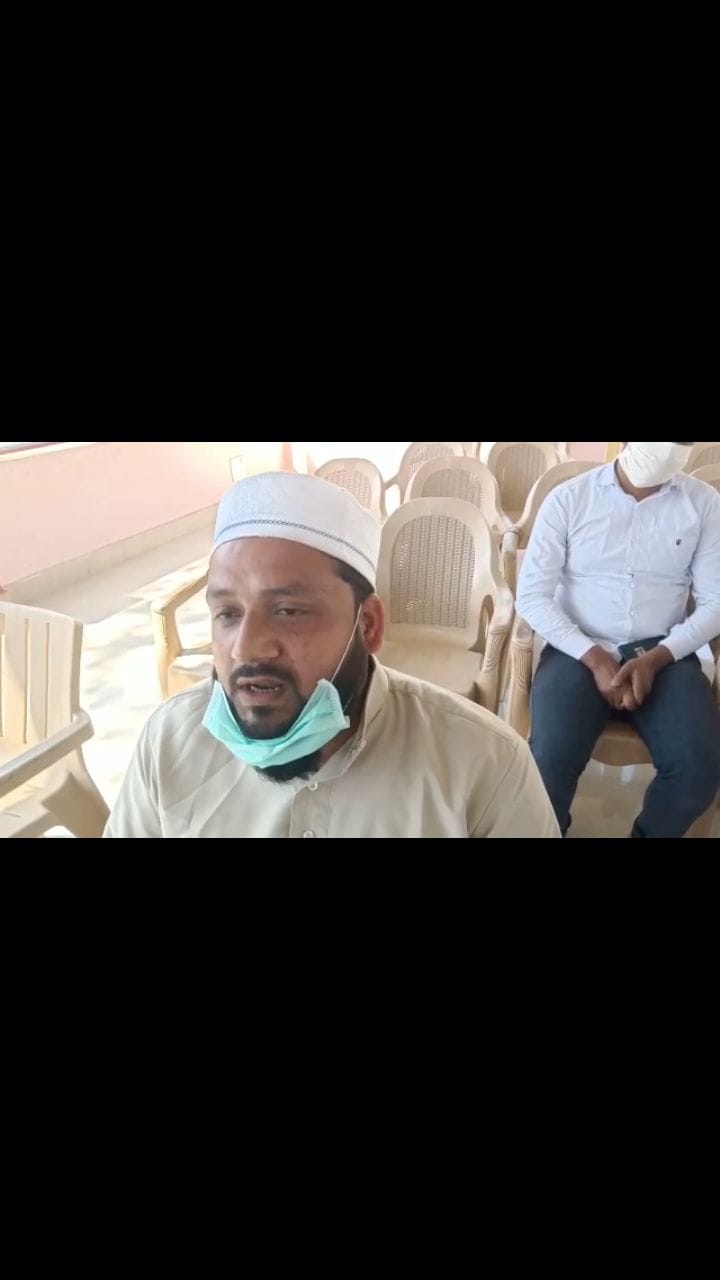 ोटो- 11- कजियाना मस्जिद के हाफिज मुर्जकरिबरहमान ोटो- 11- कजियाना मस्जिद के हाफिज मुर्जकरिबरहमान