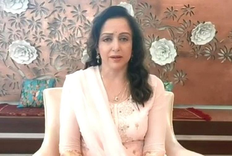 मौत को चकमा देकर आए हैं ये सितारे, किसी की गाड़ी का हुआ एक्सिडेंट तो किसी का प्लेन हुआ क्रैश मथुरा की सांसद हेमा मालिनी