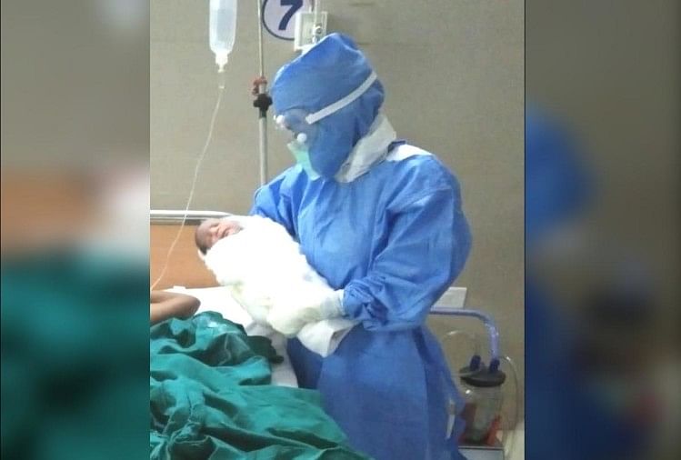 Naissance d’un enfant dans le quartier Covid du Sn Medical College pendant le virus Corona – Agra: Au milieu de l’infection croissante de Corona, les femmes enceintes ont donné naissance à des fils et des filles à l’hôpital Kovid de SN.