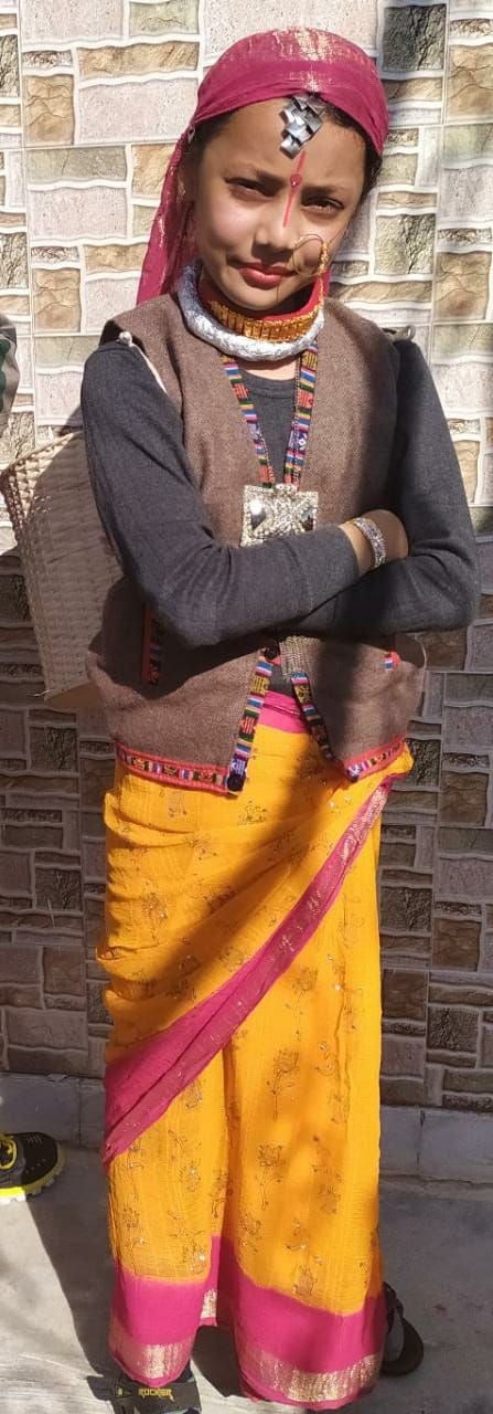 मैं जागरूक हूं प्रतियोगिता के द्वितीय वर्ग की विजेता: ऋषिता चुफाल। मैं जागरूक हूं प्रतियोगिता के द्वितीय वर्ग की विजेता: ऋषिता चुफाल।