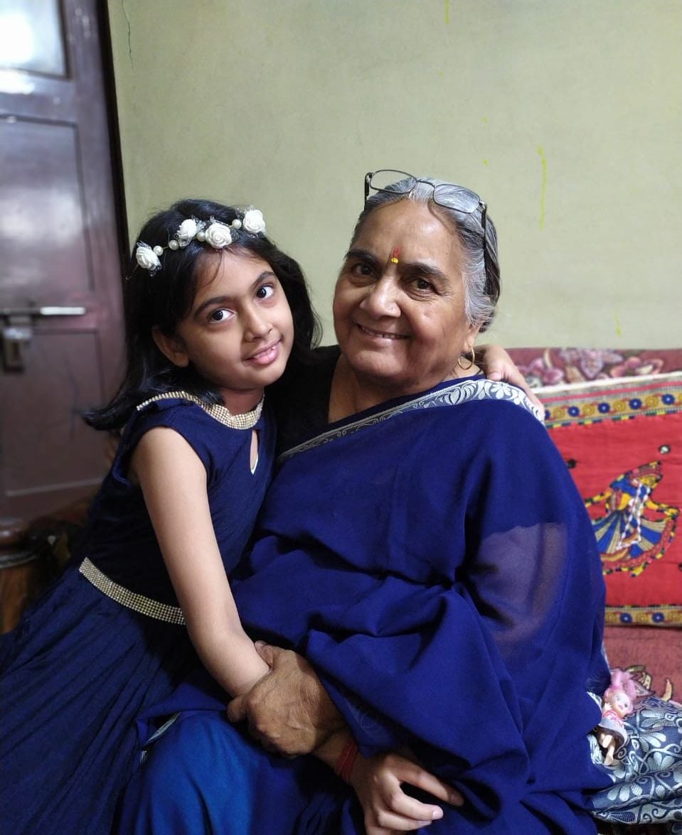 मैं जागरूक हूं प्रतियोगिता के सात से 10 आयु वर्ग की विजेता: मैथिलीपंत। मैं जागरूक हूं प्रतियोगिता के सात से 10 आयु वर्ग की विजेता: मैथिलीपंत।