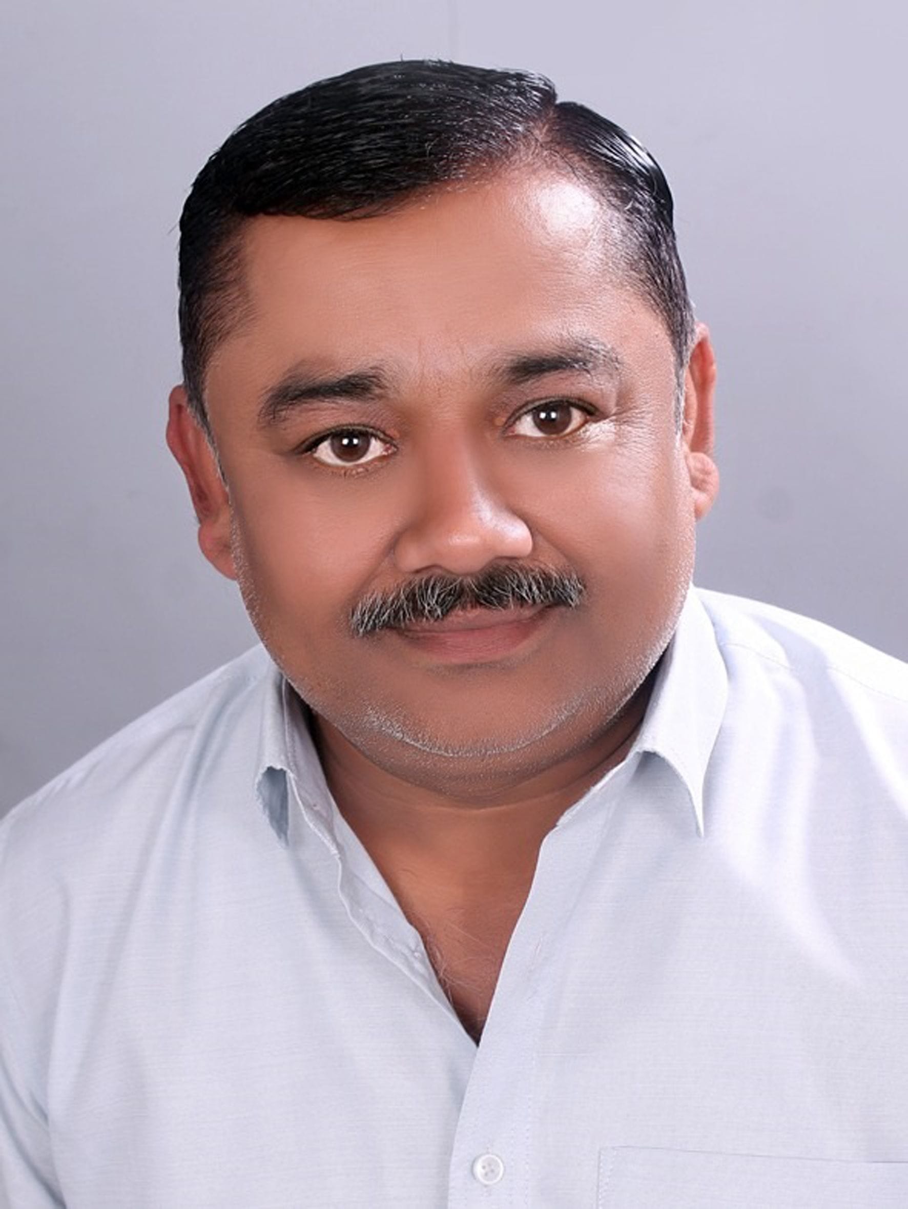 अनुराग गुप्ता।