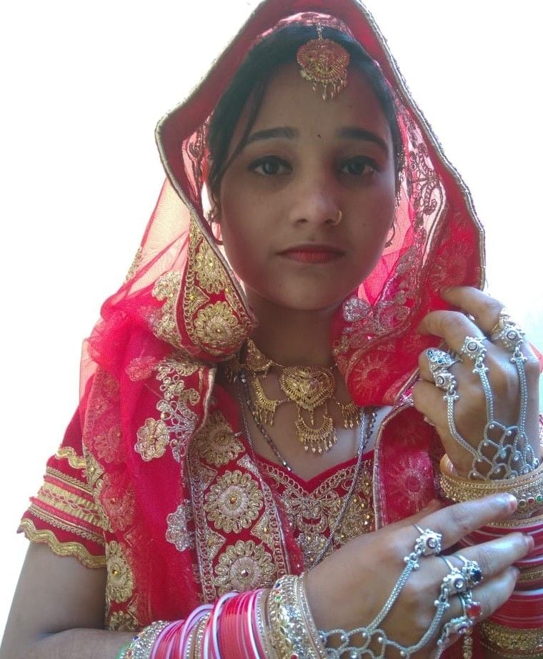 हाथरस: दुर्घटना में मृत सपना का फाइल फोटो। हाथरस: दुर्घटना में मृत सपना का फाइल फोटो।
