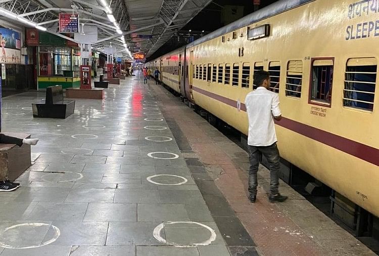 Berita Haridwar: Tag Khusus Dihapus Dari 34 Pasang Kereta, Penumpang Dapat Keringanan Tarif 30 Persen