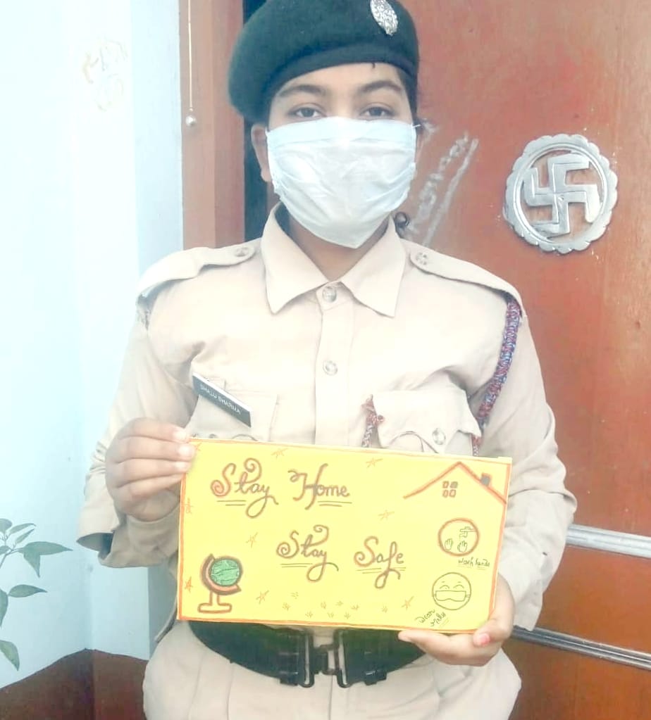 हल्दौर कोरोना वायरस से बचाव के लिए जागरूक करती एचएम पब्लिक इंटर कॉलेज की एनसीसी कैडेट्स शालू शर्? हल्दौर कोरोना वायरस से बचाव के लिए जागरूक करती एचएम पब्लिक इंटर कॉलेज की एनसीसी कैडेट्स शालू शर्?