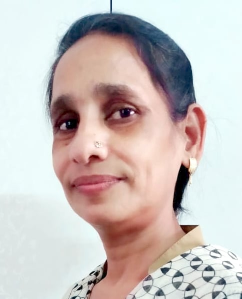 प्रधान डाकघर में कार्यरत डाकिया सुशीला देवी। प्रधान डाकघर में कार्यरत डाकिया सुशीला देवी।