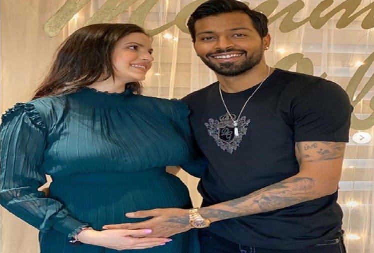 हार्दिक पंड्या के बच्चे की मां बनने वाली हैं नताशा! हार्दिक पंड्या के बच्चे की मां बनने वाली हैं नताशा!