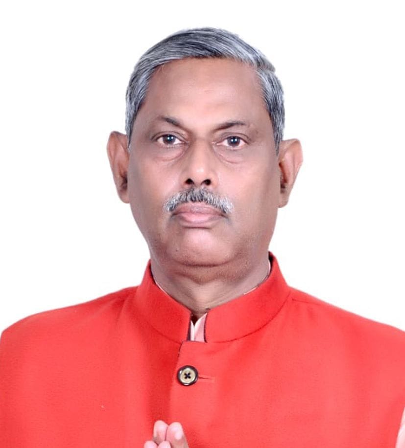 मास्टर ओमप्रकाश।