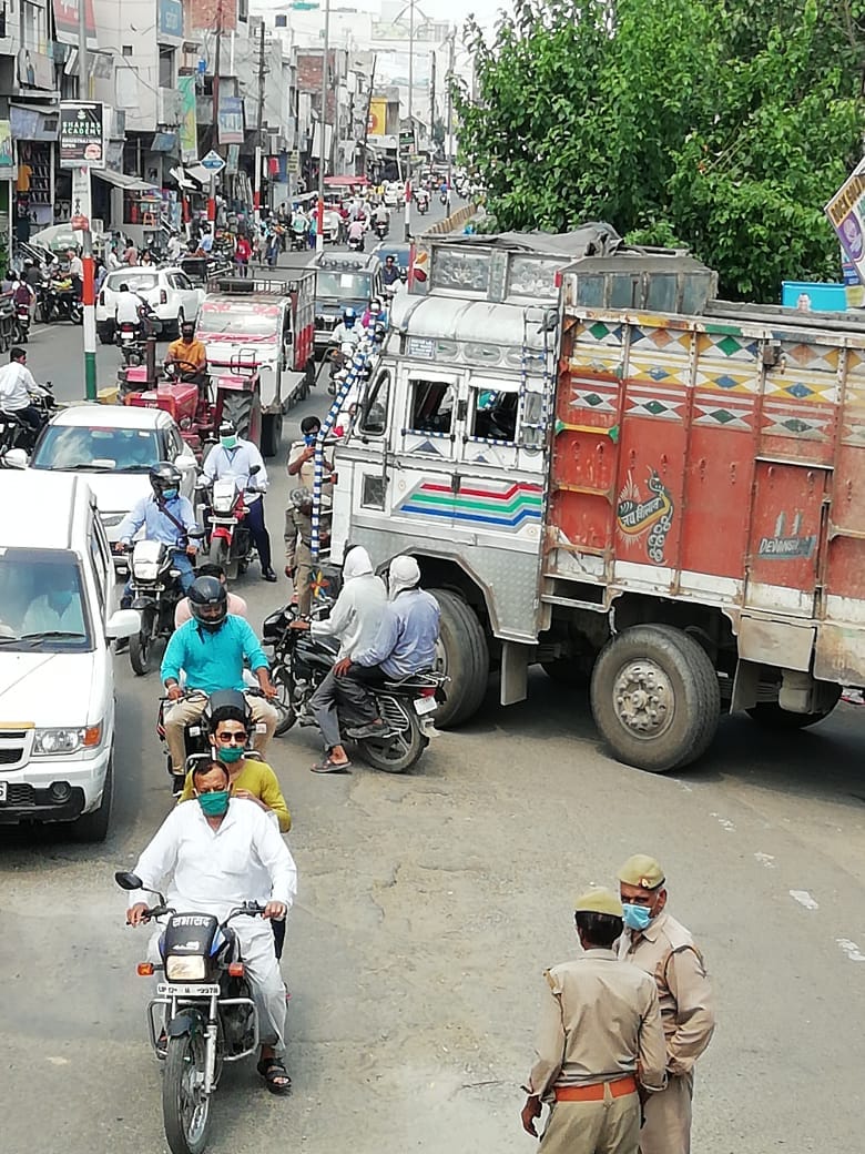 यह है शामली में जाम लगने की बड़ी वजह नो एंट्री के वक्त शहर के अंदर ट्रक की एंट्री