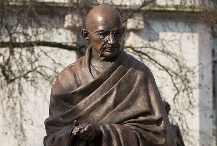 महात्मा गांधी की प्रतिमा