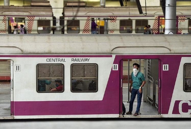 Mumbai Local Train: नए साल पर उद्धव का मुंबईवासियों को तोहफा, एक जनवरी से शुरू हो सकती है लोकल ट्रेन