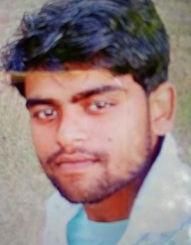 यूपी स्टील फैक्टरी में मरा श्रमिक रवि। फाइल  फोटो