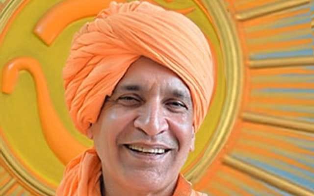योग गुरु पद्मश्री भारत भूषण योग गुरु पद्मश्री भारत भूषण