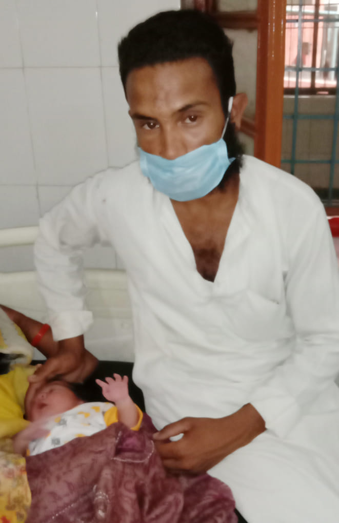 अपनी बेटी साथ समून