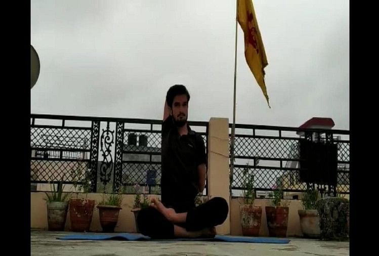 अविनाश कुमार पांडेय, मीरापुर, प्रयागराज