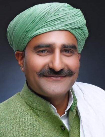 भारतीय किसान संगठन के राष्ट्रीय अध्यक्ष ठाकुर पूरण सिंह। भारतीय किसान संगठन के राष्ट्रीय अध्यक्ष ठाकुर पूरण सिंह।