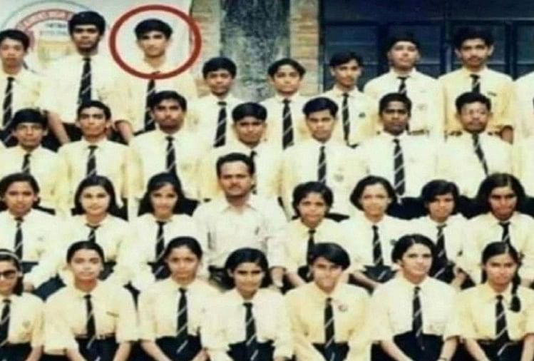 सुशांत सिंह राजपूत की स्कूल की तस्वीर