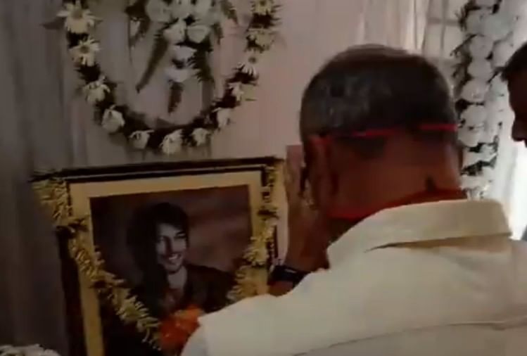 सुशांत सिंह के घर पहुंचे नाना पाटेकर