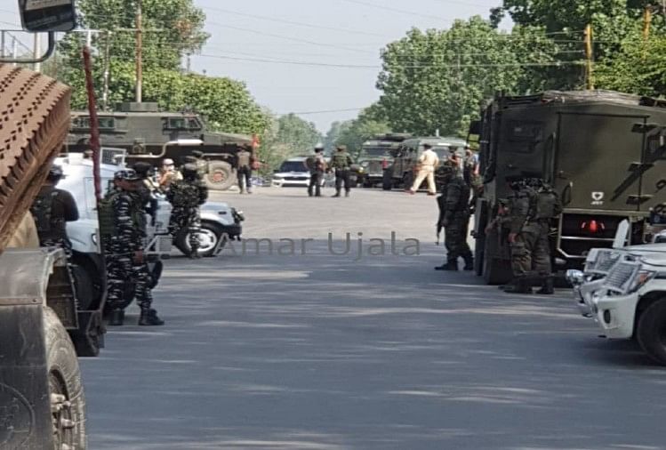 जम्मू-कश्मीर: सोपोर में सीआरपीएफ दल पर आतंकी हमला, एक जवान शहीद तीन घायल, नागरिक की भी मौत - अमर उजाला