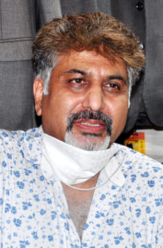 गिरीश कुमार गिरीश कुमार