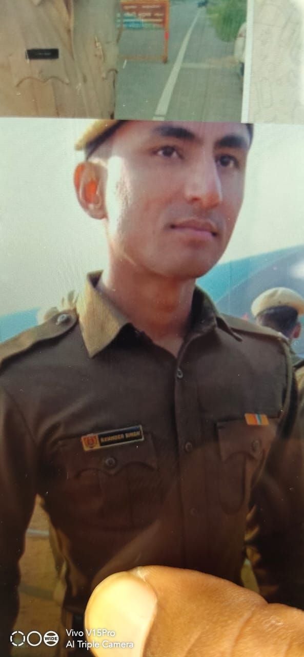 रविंद्र का फाइल फोटो। रविंद्र का फाइल फोटो।