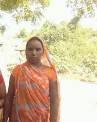 सिहोरी में आग से जलकर दम तोड़ने वाली मृतिका ललिता का फाइल फोटो। सिहोरी में आग से जलकर दम तोड़ने वाली मृतिका ललिता का फाइल फोटो।