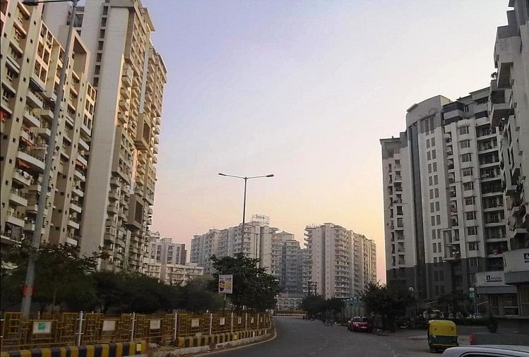दिल्ली: भूकंप से निपटने के लिए इमारतों का सर्वेक्षण कर रहा है निगम, स्कूलों समेत 30 को नोटिस फाइल फोटो