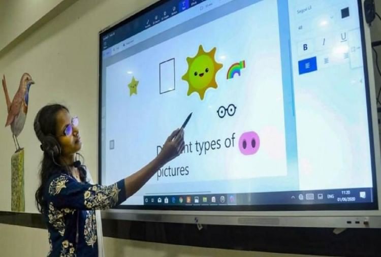 देहरादून : 10वीं से 12वीं तक के बच्चों के लिए आज से खुलेंगे स्कूल, जारी रहेगी ऑनलाइन पढ़ाई