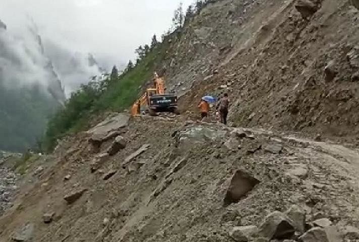 badrinath highway, land slide