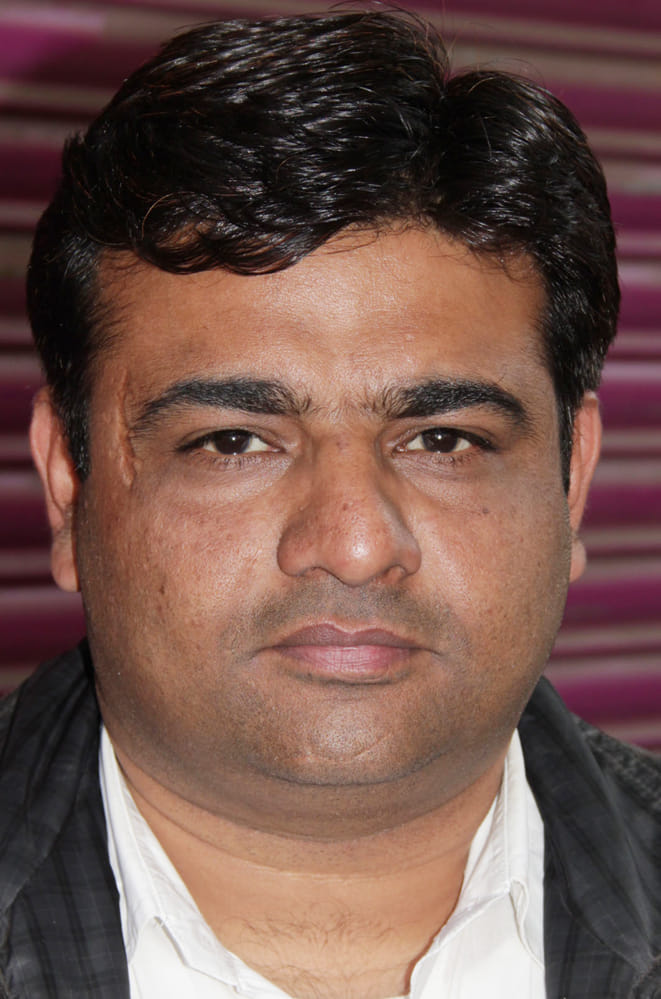 व्यापारी विवेक मनोचा व्यापारी विवेक मनोचा