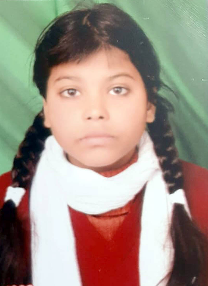 सहारनपुर के बाल गृह में रहने वाली छात्रा दीपा सहारनपुर के बाल गृह में रहने वाली छात्रा दीपा