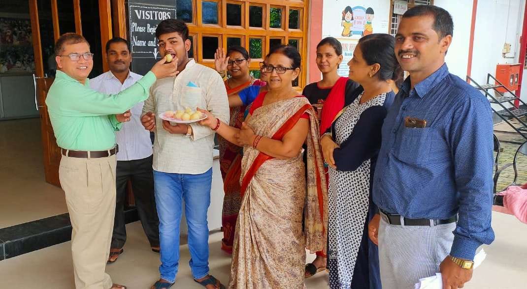 ज्ञानकुंज सीनियर सेकेंड्री स्कूल वंशीबाजार में सीबीएसई की परीक्षा में अव्वल आने वाले छात्र-छात? ज्ञानकुंज सीनियर सेकेंड्री स्कूल वंशीबाजार में सीबीएसई की परीक्षा में अव्वल आने वाले छात्र-छात?
