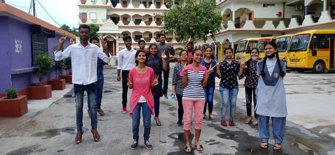 IAS officer wants to become engineer and doctor topper