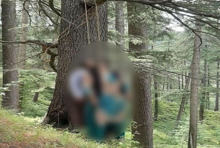 हिमाचल: दंपती ने फंदा लगाकर की खुदकुशी, डेढ़ साल पहले हुई थी शादी हिमाचल: दंपती ने फंदा लगाकर की खुदकुशी, डेढ़ साल पहले हुई थी शादी