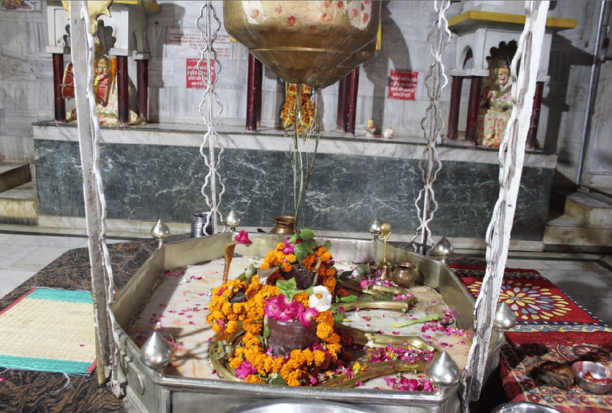 शिवजी का करें अभिषेक