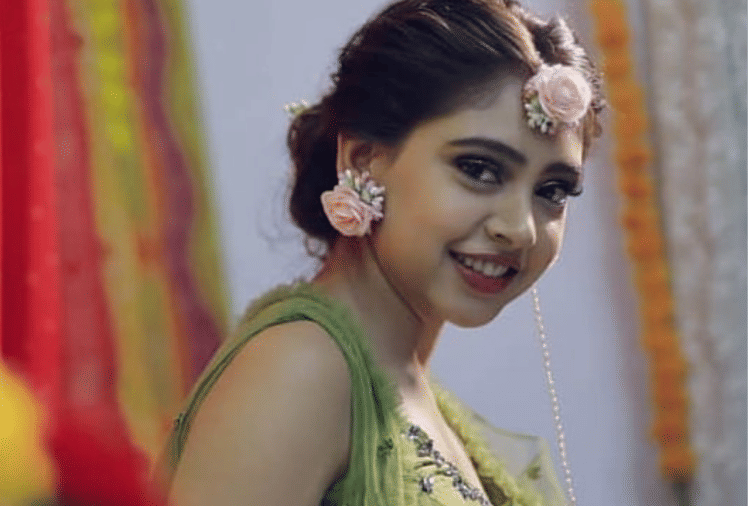 Niti Taylor Says Someone Paid To Know About Visitors Morphed Images Sent To Parents - ट्रोलिंग से परेशान अभिनेत्री नीति टेलर, लिखा- परिवार को भेजी अश्लील तस्वीरें, गार्ड को दिए ...